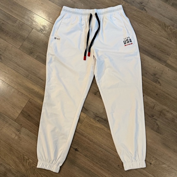 Women’s FIGS x Team USA On-Shift High-Waisted Embossed Jogger Pants Medical Team - Picture 2 of 6